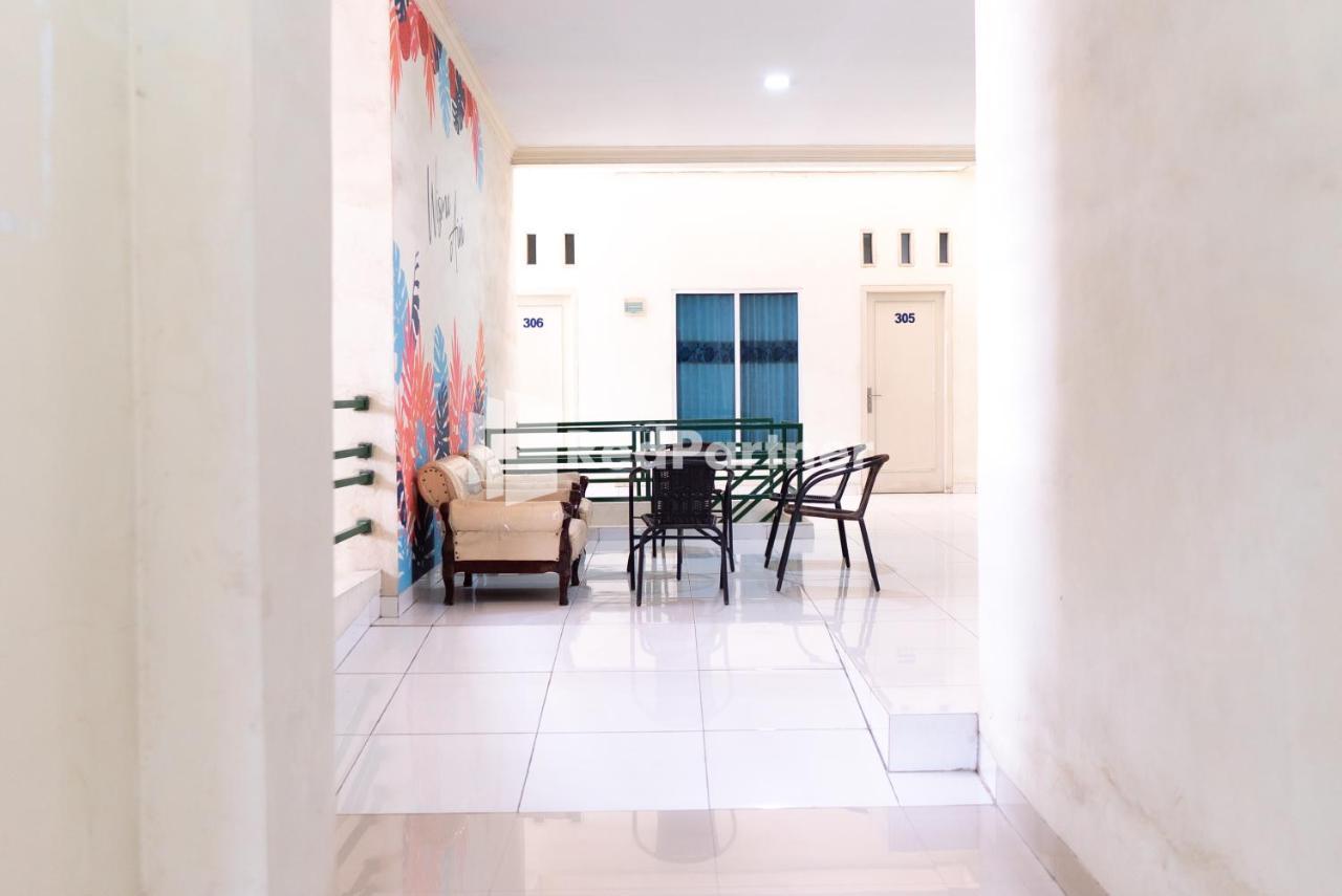 Aini Syariah Redpartner Hotel